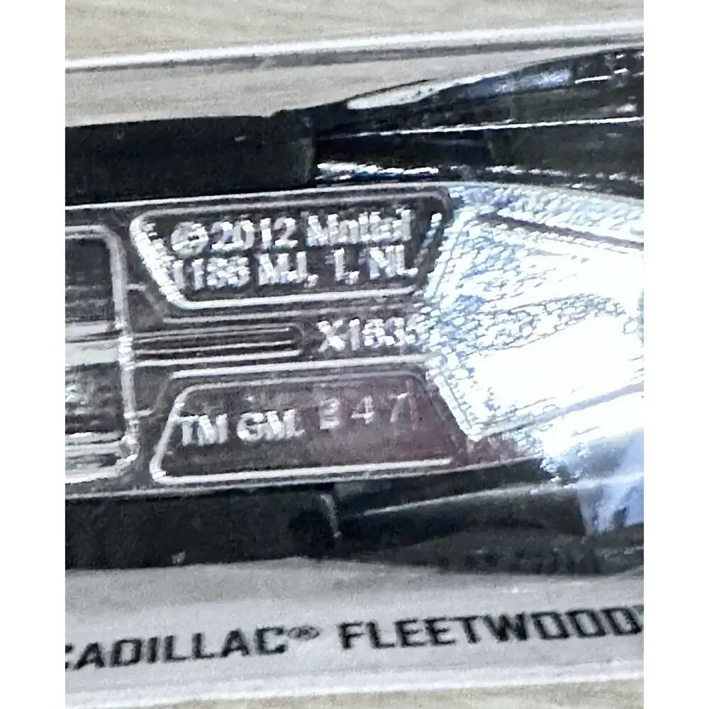 Hot Wheels HW Showroom Custom Cadillac Fleetwood Hotwheels H84